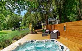 Jacuzzi zur freien Verfügung